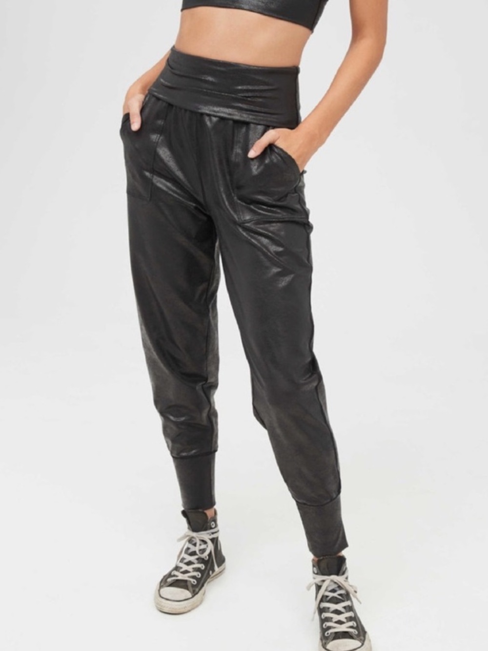 Aerie OFFLINE The Hugger Black Crackle High Waisted Joggers Size Small short
